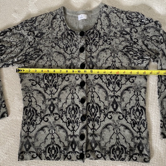 Elegance Paris one of a kind luxury cardigan! 70% wool 30% cashmere! So soft! - Picture 11 of 14